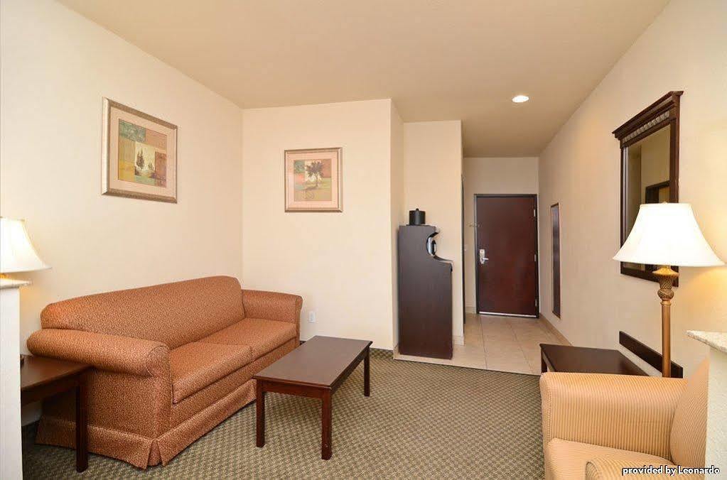 Best Western La Grange Inn And Suites Room photo